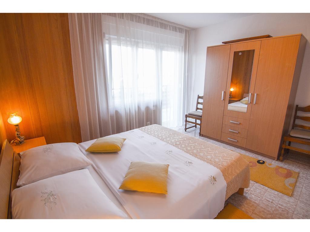Apartment Miranda Slatine Rum bild